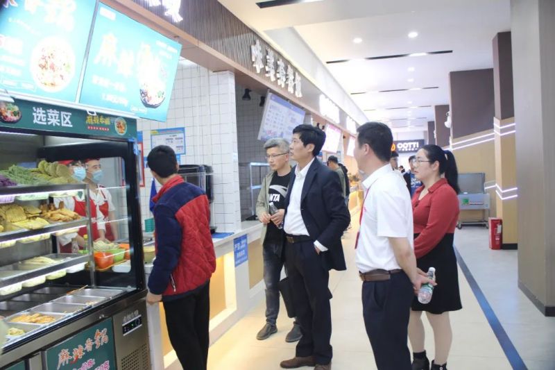 湖南鐘情餐飲管理有限責任公司,餐飲管理,鐘情餐飲管理,團體膳食,大學食堂,學院食堂,學校餐飲