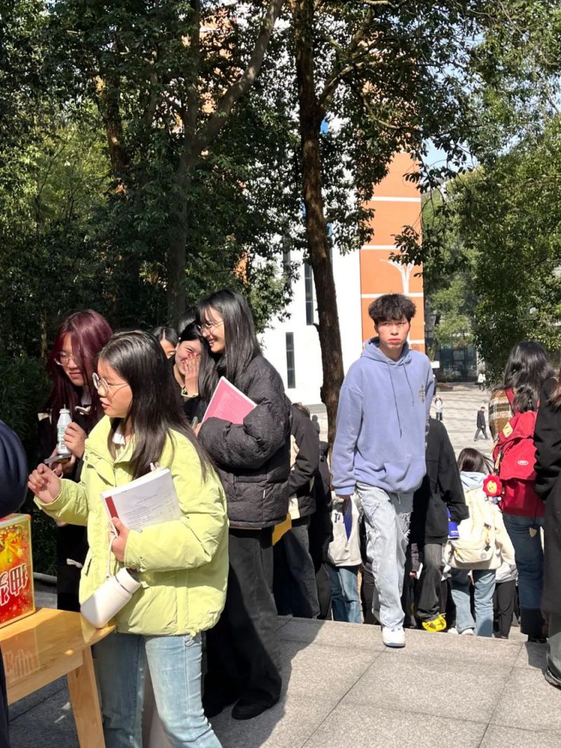 湖南鐘情餐飲管理有限責任公司,餐飲管理,鐘情餐飲管理,團體膳食,大學食堂,學院食堂,學校餐飲 湖南鐘情餐飲管理有限責任公司,餐飲管理,鐘情餐飲管理,團體膳食,大學食堂,學院食堂,學校餐飲